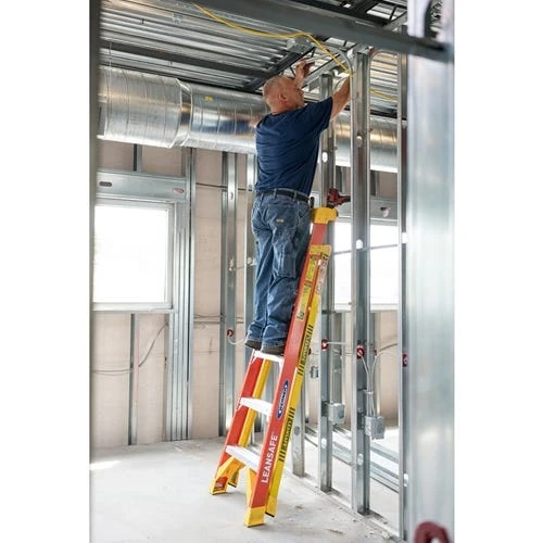 Werner Ladders & Fall Protection Werner 8' LeanSafe Type IA Fiberglass Leaning Ladder L6208 - Image 6